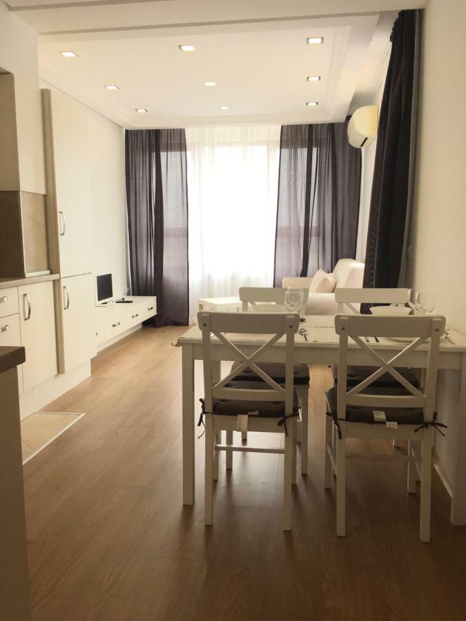 Varna Invest Apartments Екстер'єр фото